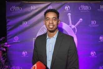Option 13.0 celebrates a decade on the air and reinvents itself with a new image, content, and more humor | De Último Minuto English