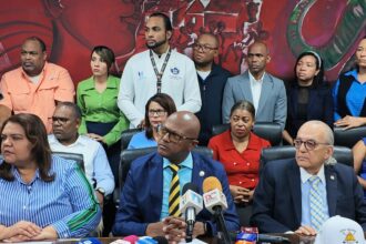 Dominican Medical Association demands respect for labor agreements and proposes an urgent hospital security plan | De Último Minuto English