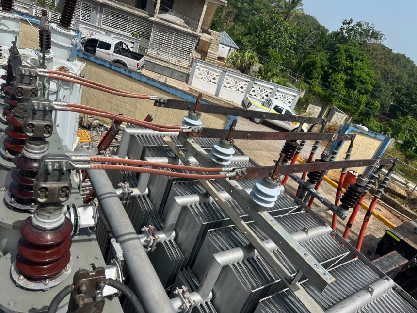 Edenorte completes installation of 37 MVA transformer at the Samaná Substation | De Último Minuto English