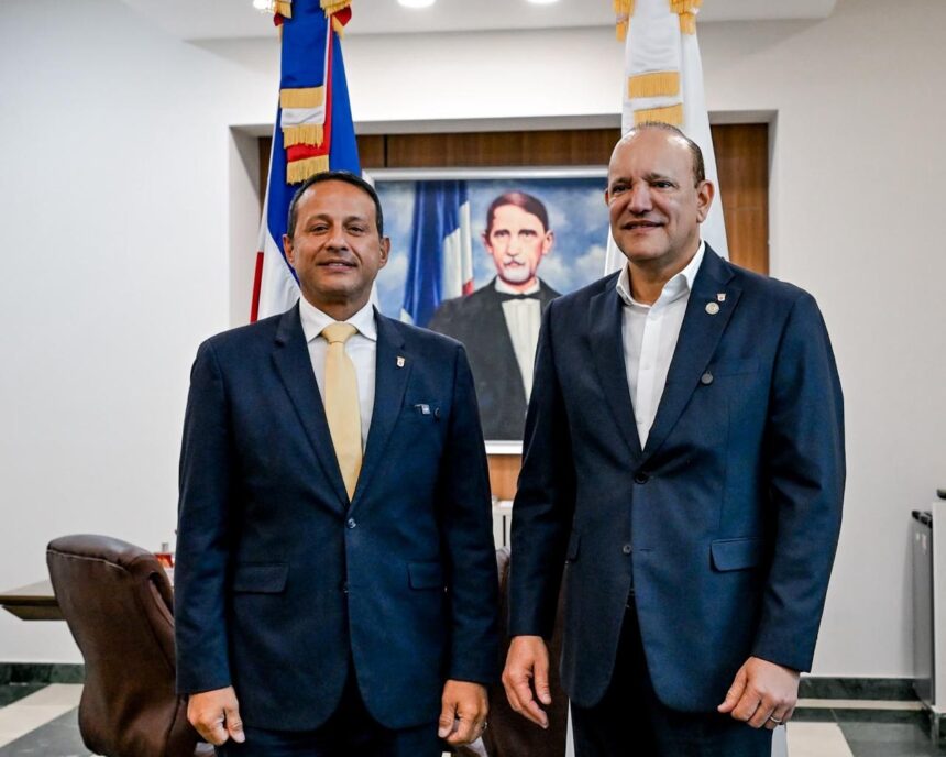 Santiago and Aguadilla seek to strengthen cooperation and create a twinning agreement between both cities | De Último Minuto English