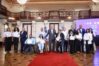 Abinader transforms digital education through ITLA by delivering more than 36 thousand technological scholarships | De Último Minuto English