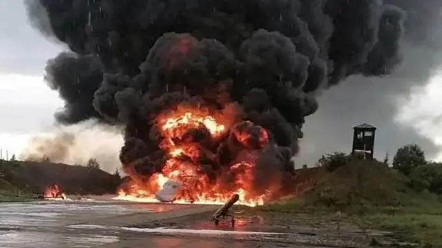 Ukrainian drones kill 13 Russians at a petrochemical center 1,000 kilometers from the front line | De Último Minuto English