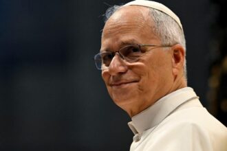 The Pope urges facilitating the possibility of attending Mass for those who work on Sundays | De Último Minuto English