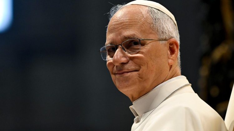 The Pope urges facilitating the possibility of attending Mass for those who work on Sundays | De Último Minuto English