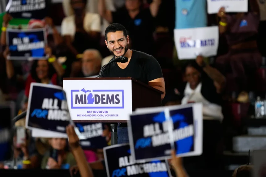 Democrats try to present a united front in Michigan after a very close primary | De Último Minuto English