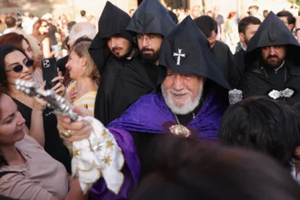 The leader of the Armenian Apostolic Church faces trial amid a dispute with the government | De Último Minuto English