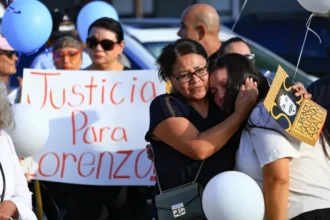 Houston remembers Mexican national Lorenzo Salgado one month after he was shot and killed by ICE | De Último Minuto English