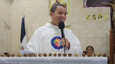 Father Norberto Rosario calls not to underestimate the influence of Santiago Matías | De Último Minuto English