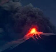 The Fuego volcano, one of the three active ones in Guatemala, is losing strength in its eruptions | De Último Minuto English