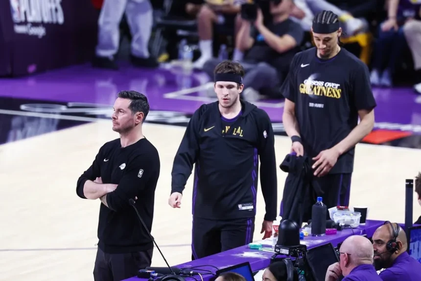 The Lakers, sold for 12 billion dollars to businessmen Josh Kushner and Bob Iger | De Último Minuto English