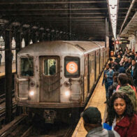 Teenager died after being struck while trespassing on MTA Metro-North train tracks in Connecticut | De Último Minuto English