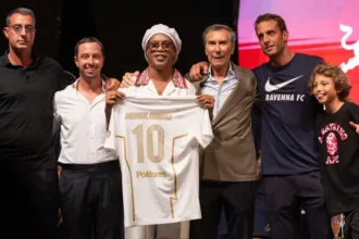 Ronaldinho returns to professional football with Italian club Ravenna