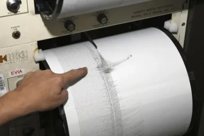 The 5-magnitude earthquake in Alhendín (Granada) causes material damage and calls to 112 | De Último Minuto English