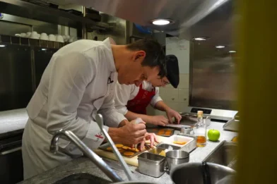Around 25 restaurants close every day in France amid high operating costs and low profitability