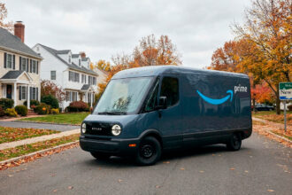 Amazon faces pressure in New Jersey and New York over its delivery drivers' labor model | De Último Minuto English