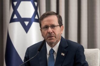 Herzog wants Cyprus to host negotiations between Israel and Lebanon | De Último Minuto English