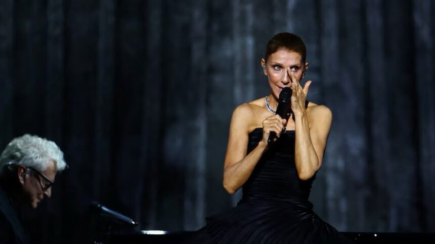 Céline Dion cries as she takes the stage in Paris for first major performance in six years | De Último Minuto English