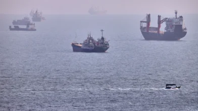 U.S. escorts 40 commercial vessels carrying 18 million barrels of oil through Strait of Hormuz amid Iran conflict