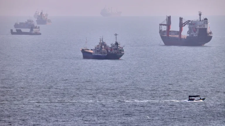 U.S. escorts 40 commercial vessels carrying 18 million barrels of oil through Strait of Hormuz amid Iran conflict