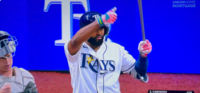 Umpire narrowly avoids 111.1 mph line drive off Junior Caminero's bat