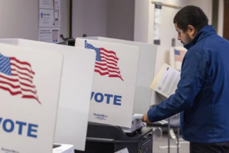 U.S. Government sued over threat of federal agents intervening at polling stations | De Último Minuto English
