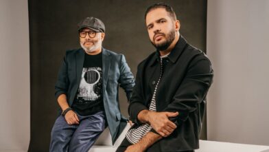 Two generations, one same guitar: Pavel Núñez and Pamel join their voices in the “Las 2P” concert | De Último Minuto English