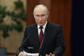 Putin says Russia seeks lasting peace in Ukraine, not a temporary freeze | De Último Minuto English