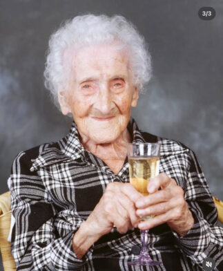 Jeanne Calment lived to 122 despite smoking, wine and chocolate | De Último Minuto English