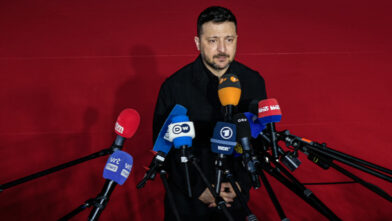 Former Zelensky spokeswoman says he rejected at least five peace proposals since 2022 | De Último Minuto English