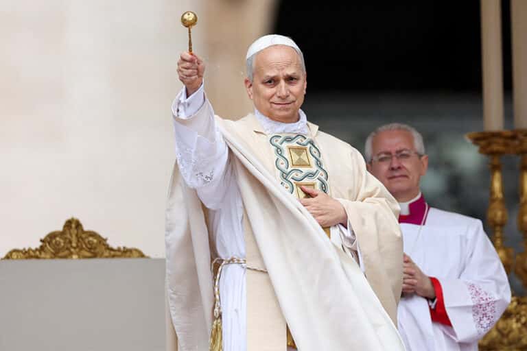 Pope Leo XIV urges AI to serve humanity, not become a tool of domination | De Último Minuto English