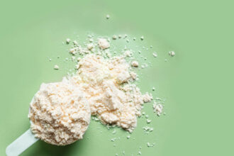 Daily creatine linked to increased muscle mass and strength without exercise, study finds | De Último Minuto English