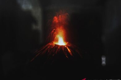 One volcano, 2,300 cancelled flights: Anak Krakatau throws Indonesia into chaos
