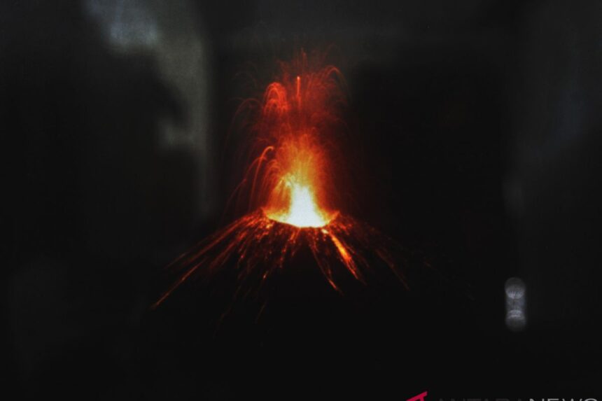 One volcano, 2,300 cancelled flights: Anak Krakatau throws Indonesia into chaos