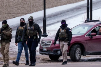 ICE agent accused of lying about shooting of Venezuelan man in Minnesota released on bail
