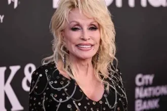 The Emmys pay tribute to Dolly Parton, Rob Reiner and Catherine O'Hara | De Último Minuto English