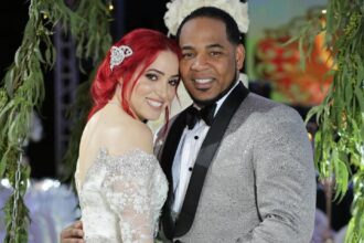 Edwin Encarnación announces divorce from Karen Yapoort
