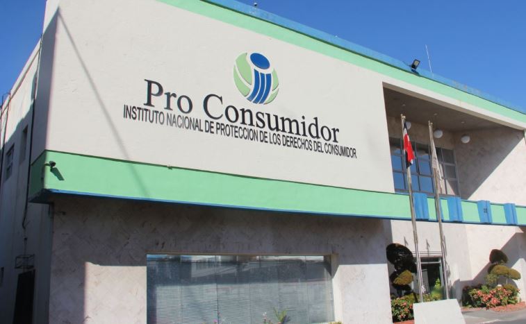 Pro Consumidor intervenes in conflict over the removal of card terminals at fuel stations | De Último Minuto English