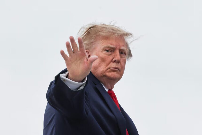 Trump says he expects a deal with Cuba and rules out military intervention