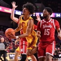 Basketball player Chad Baker-Mazara sues coach for alleged racist attack | De Último Minuto English