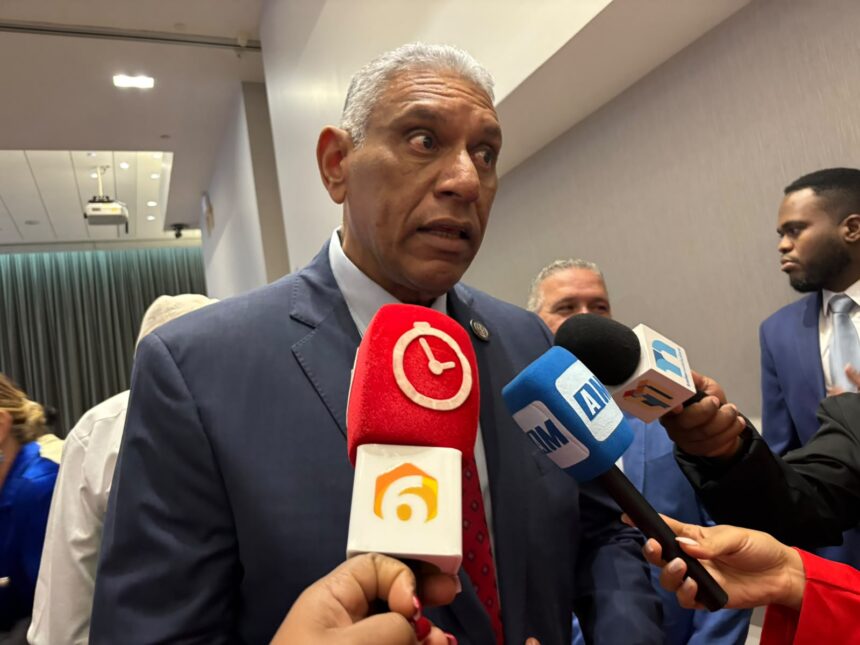Consul suggests the JCE identify weaknesses to increase votes from Dominicans abroad | De Último Minuto English