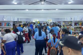 Sellers and writers highlight the attendance of young people and commercial activity at the Book Fair | De Último Minuto English