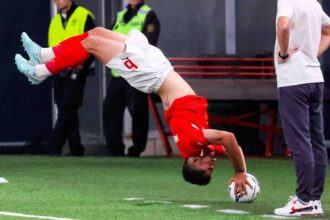 Iranian star Nader Mohammadi delivers another incredible assist with acrobatic throw-in
