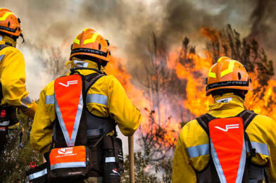 Volunteer firefighter dies while battling wildfire in Turkey