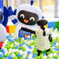China opens a “kindergarten” where robots learn through experience