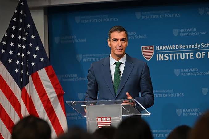 Harvard students ask Sánchez about corruption in Spain and the Pegasus case | De Último Minuto English