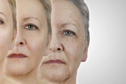 Habits that accelerate skin aging and the foods that may help slow it down