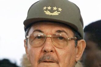 Raúl Castro participates in a public event in Cuba following rumors about his state of health | De Último Minuto English