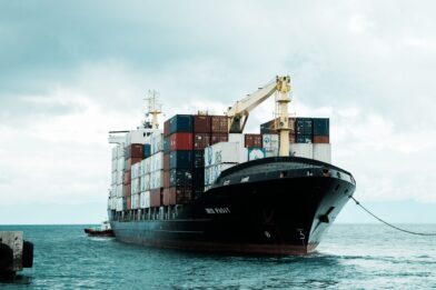 28 crew members released from two vessels intercepted and sunk by the US on the high seas | De Último Minuto English