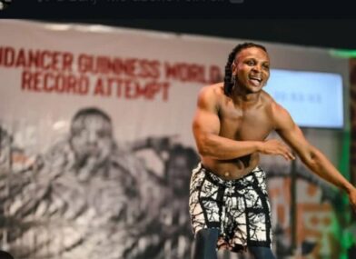 Nigerian dancer attempts to break world record with seven-day dance marathon | De Último Minuto English