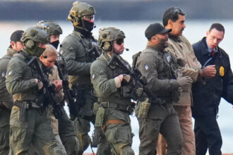 Trump reportedly consulted Grok about operation to capture Maduro | De Último Minuto English